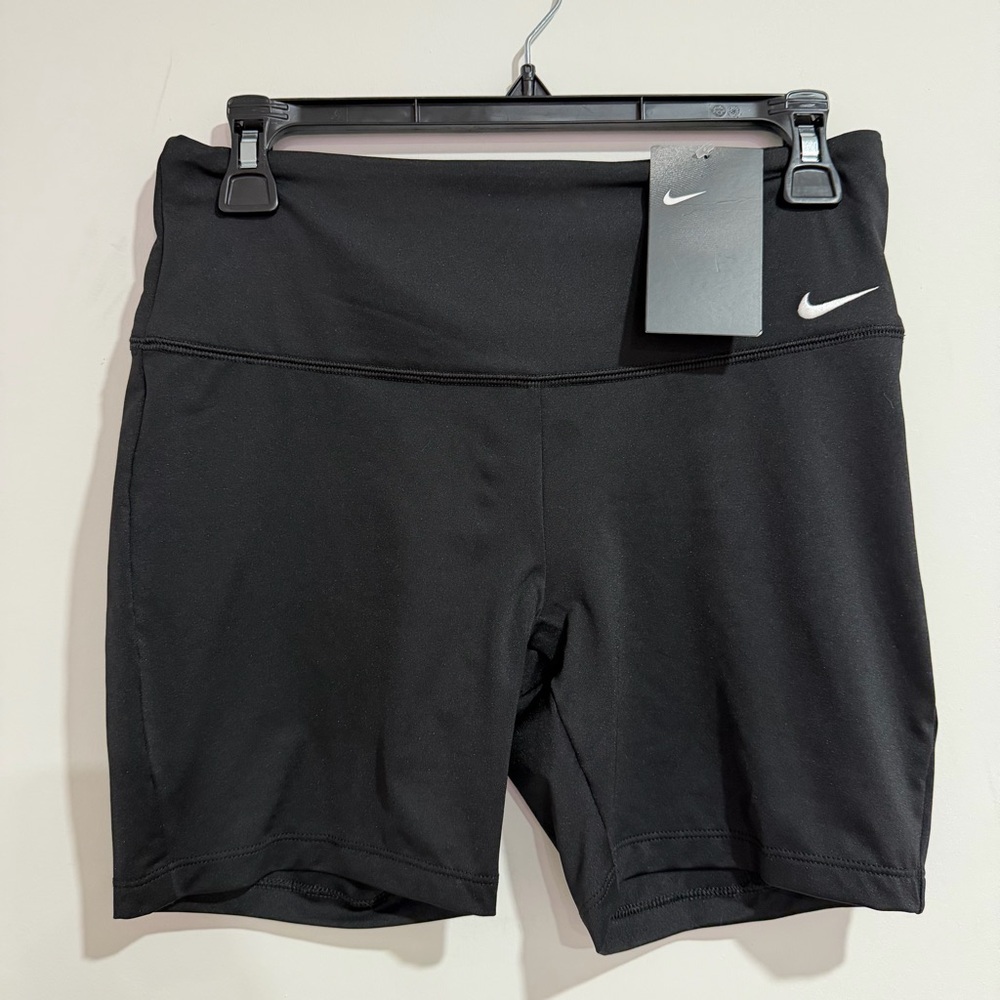 Nike Women's Black High-Rise Bike Shorts NWT